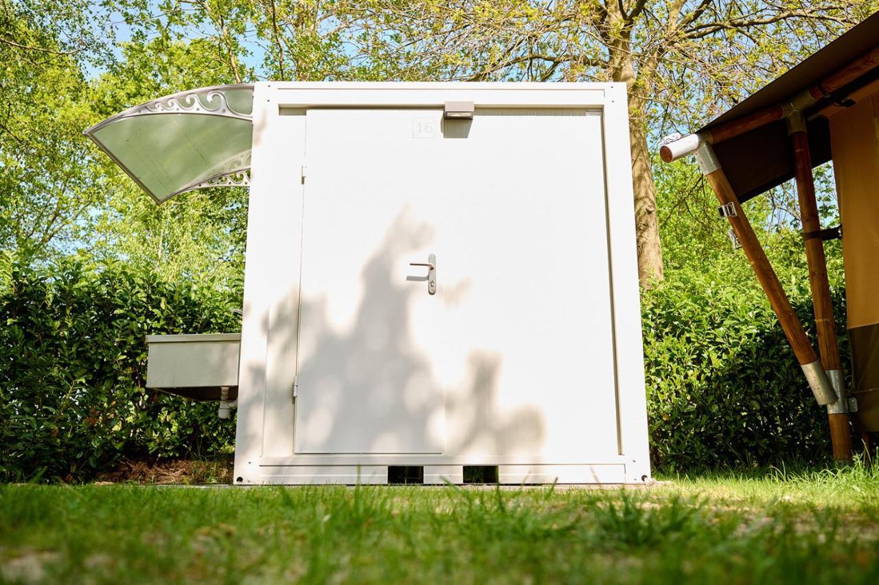 Glamping Renswoude Hotel Exterior photo